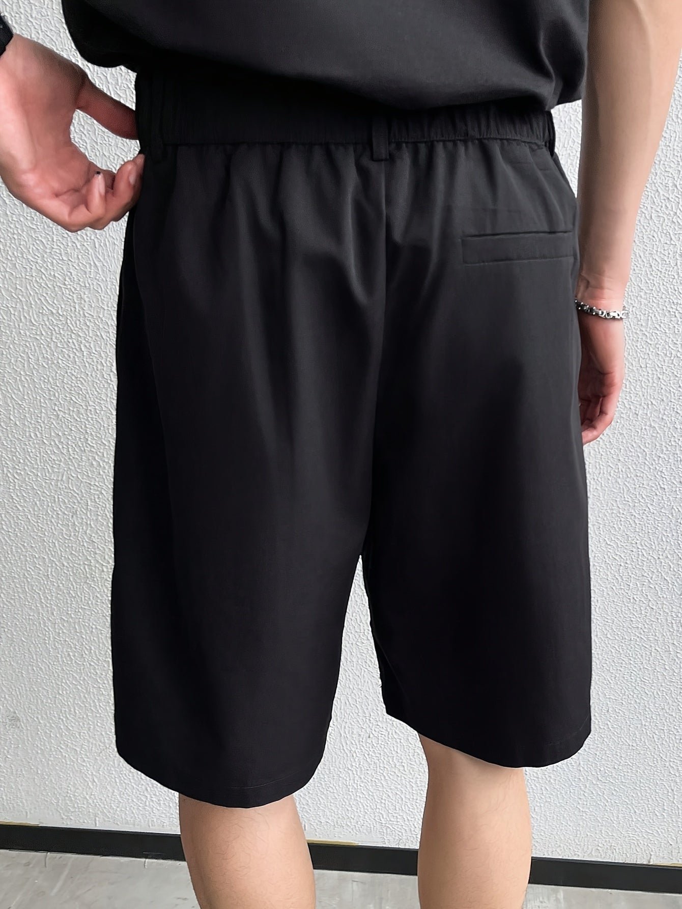 Evoxine | Men's Pleated Shorts with Modern Casual Style