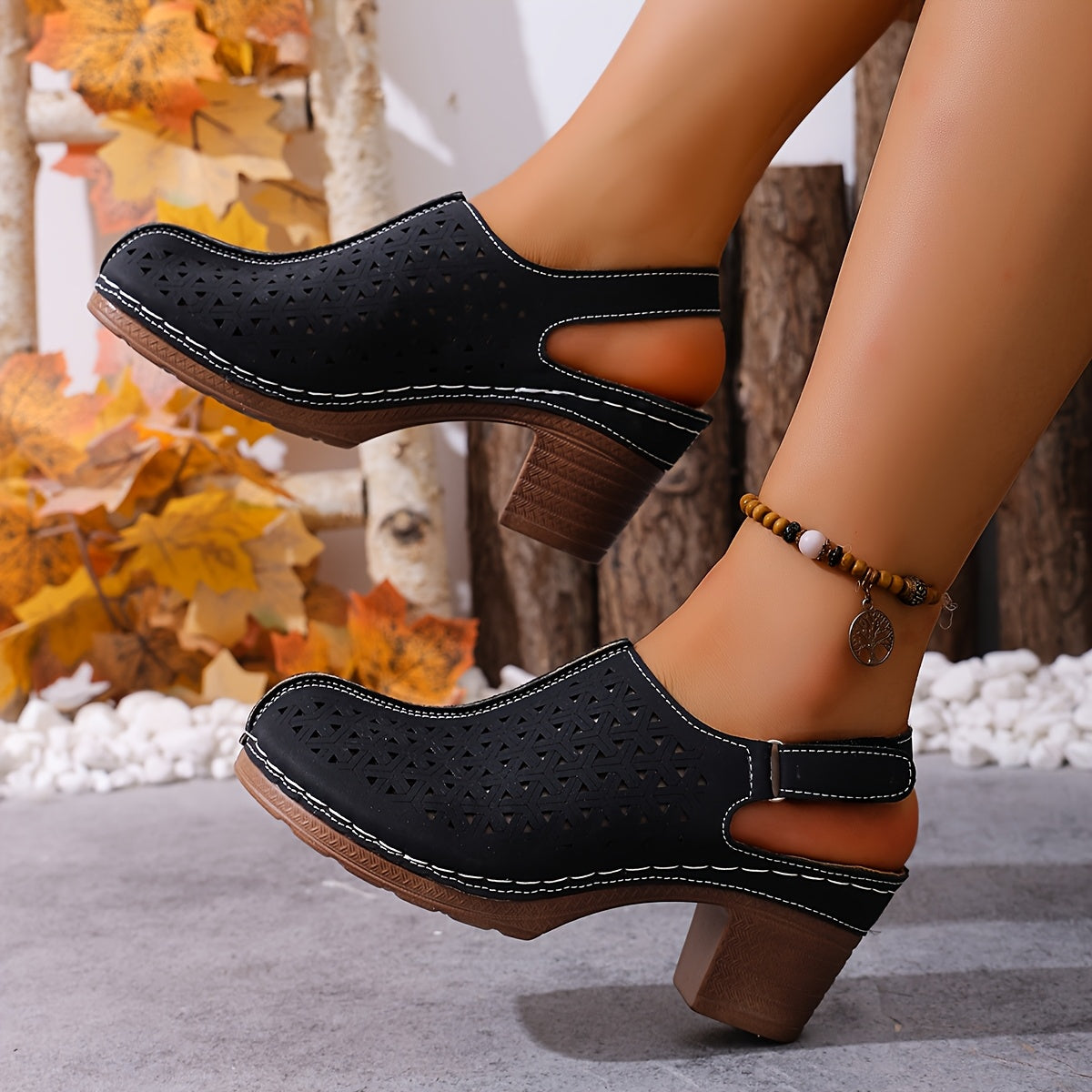 Korae | Heeled Sandals with Adjustable Straps and Cut-Out Design