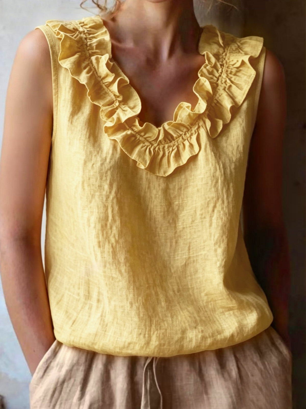 Katherine | Sleeveless Ruffled Loose Cut Blouse for Spring/Summer