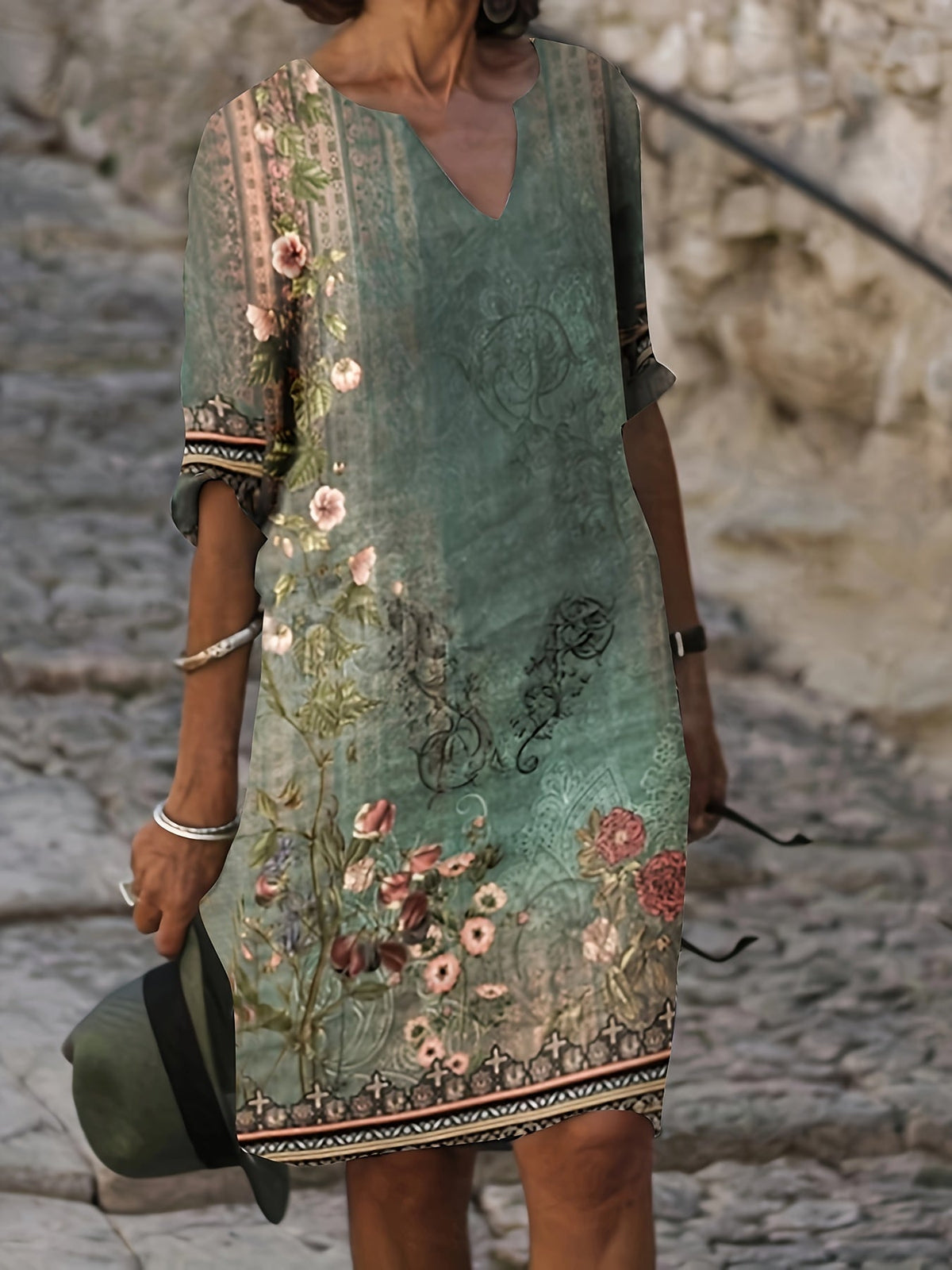 Ariella | Vintage V-Neck Dress with 3/4 Sleeves and Relaxed Fit
