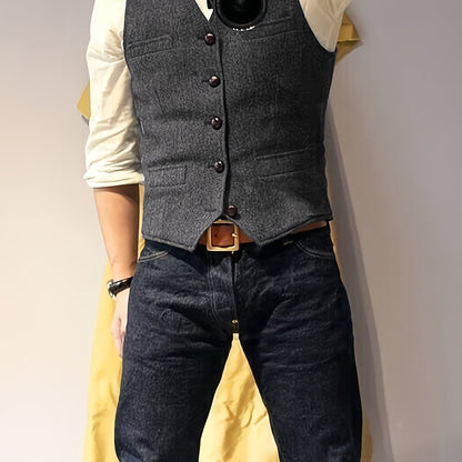 Zoltan | Vintage Herringbone Vest with Classic Style and Timeless Elegance