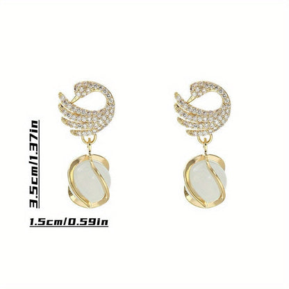 Adelina | Elegant Hanging Earrings with Classic and Sophisticated Design