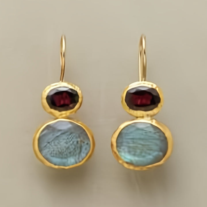 Perla™ Oval Hanging Earrings with Elegant Handcrafted Design