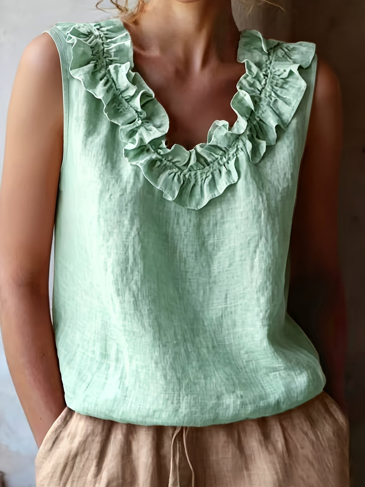 Katherine | Sleeveless Ruffled Loose Cut Blouse for Spring/Summer