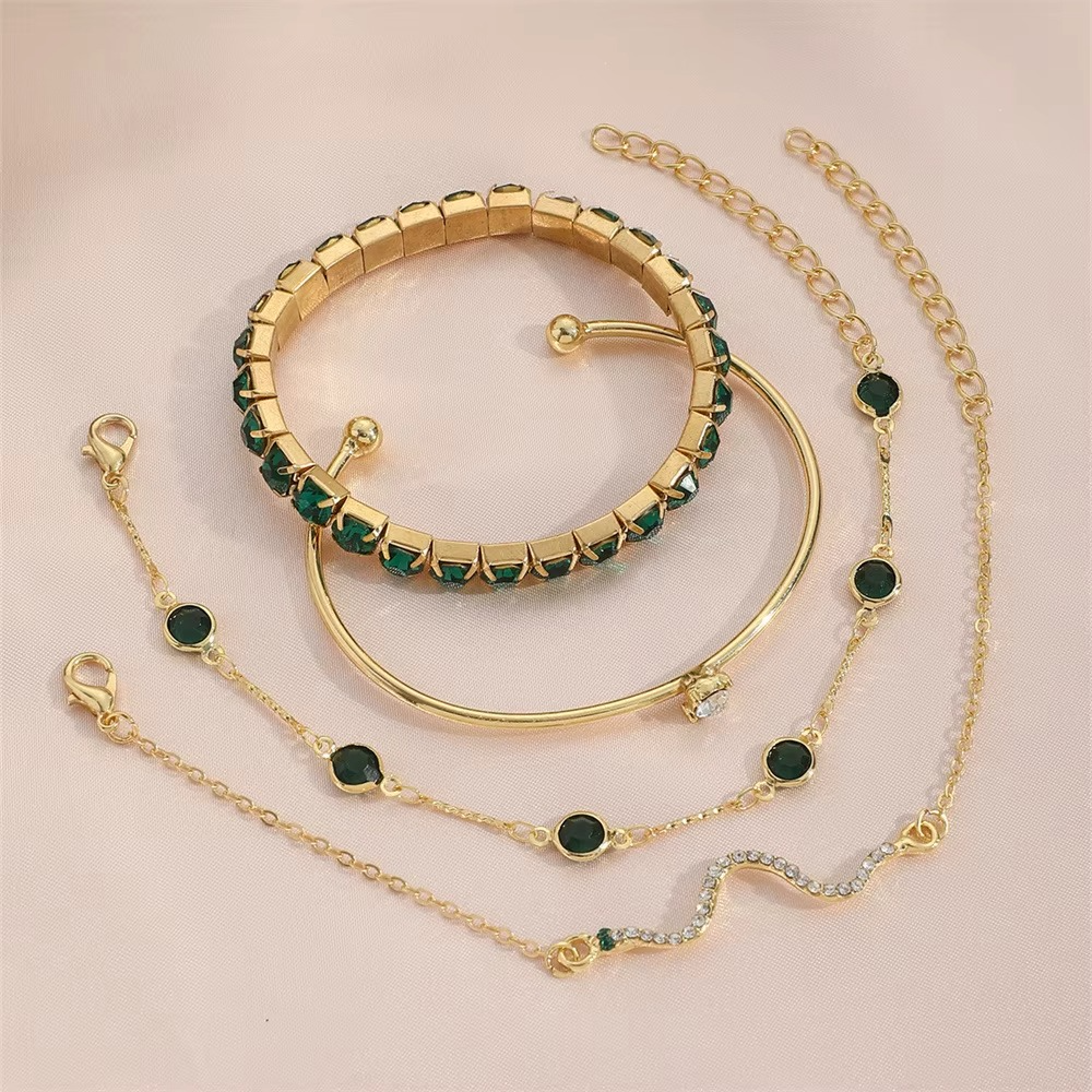Orelissea™ Classic Emerald Crystal Bracelet Set