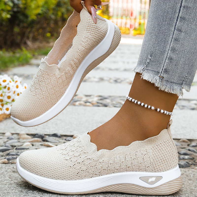 Teagan | Breathable Walking Shoes