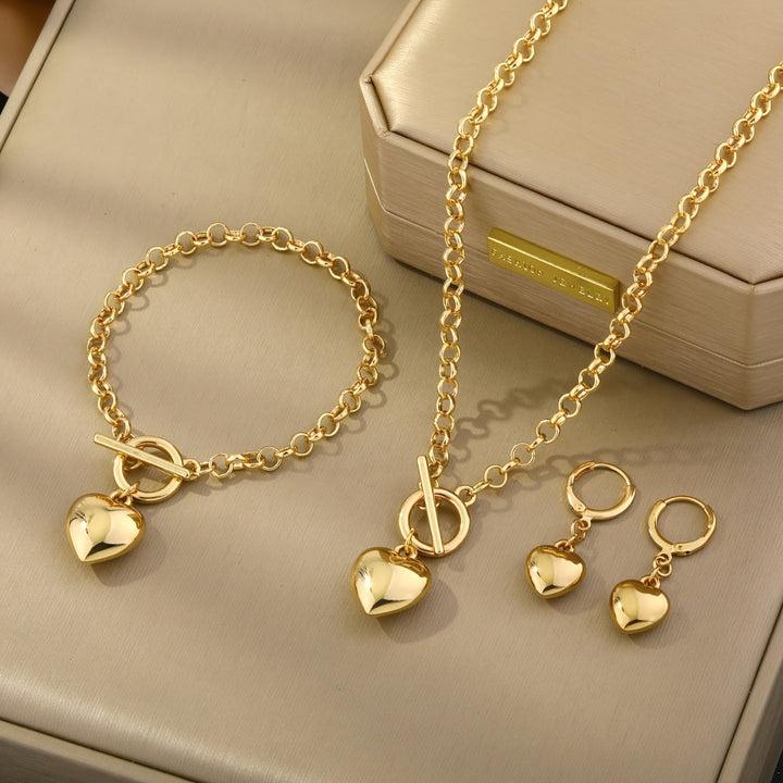 Gia™ Elegant Jewelry Set with Shining Heart and Luxurious Finish
