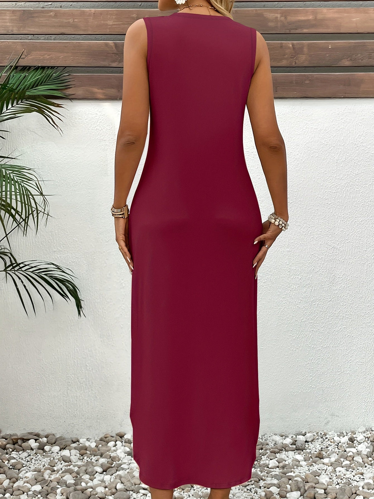 Martha | Midi Sleeveless Dress with Lotus Flower Print and Elegant Style