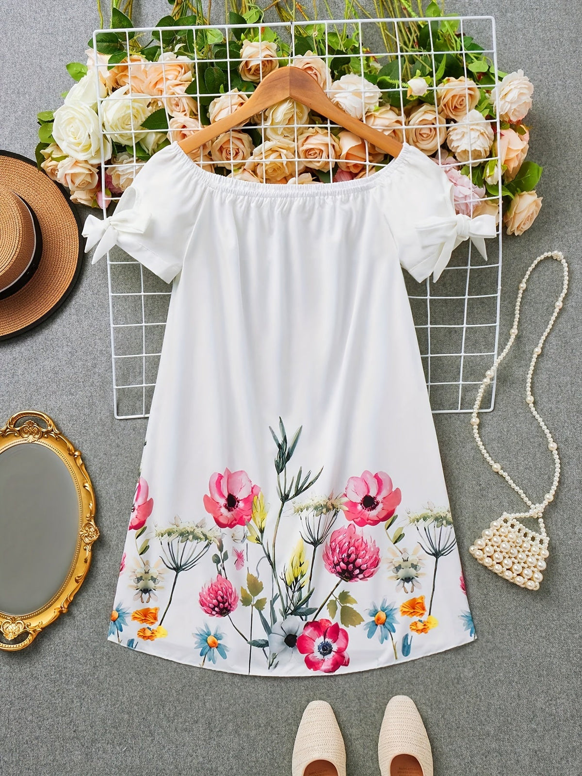 Viviana | A Floral Print Dress with Bow Decoration