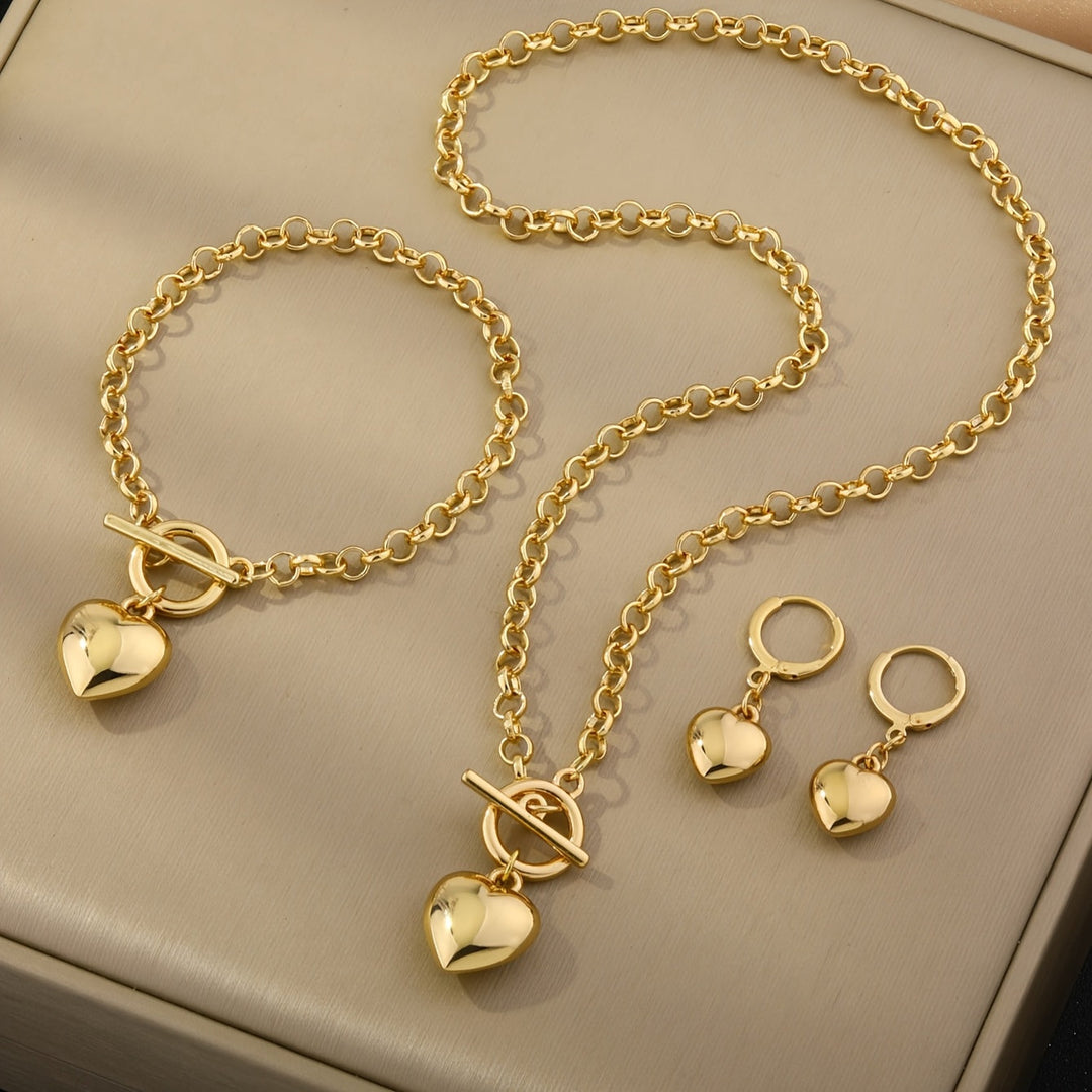 Gia™ Elegant Jewelry Set with Shining Heart and Luxurious Finish