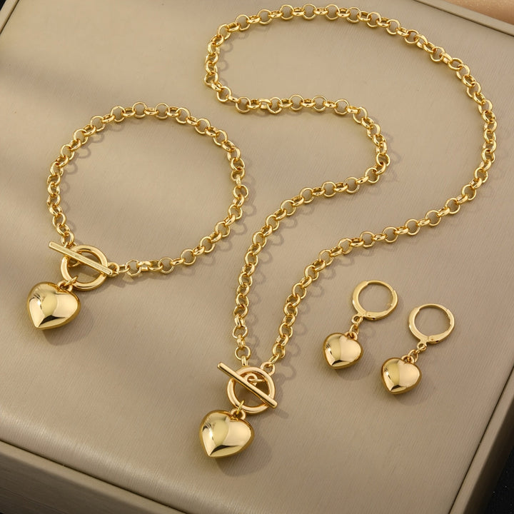 Gia™ Elegant Jewelry Set with Shining Heart and Luxurious Finish