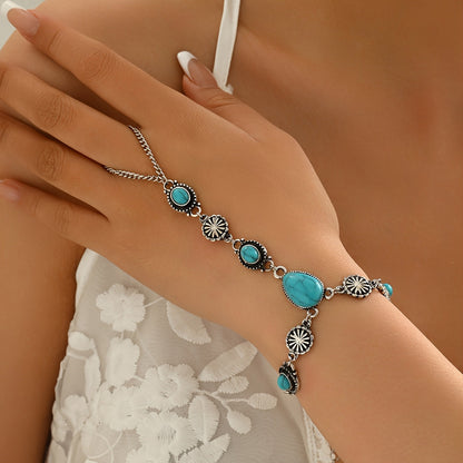 Sandra | Turquoise Bracelet with Floral Details and Vintage Bohemian Style