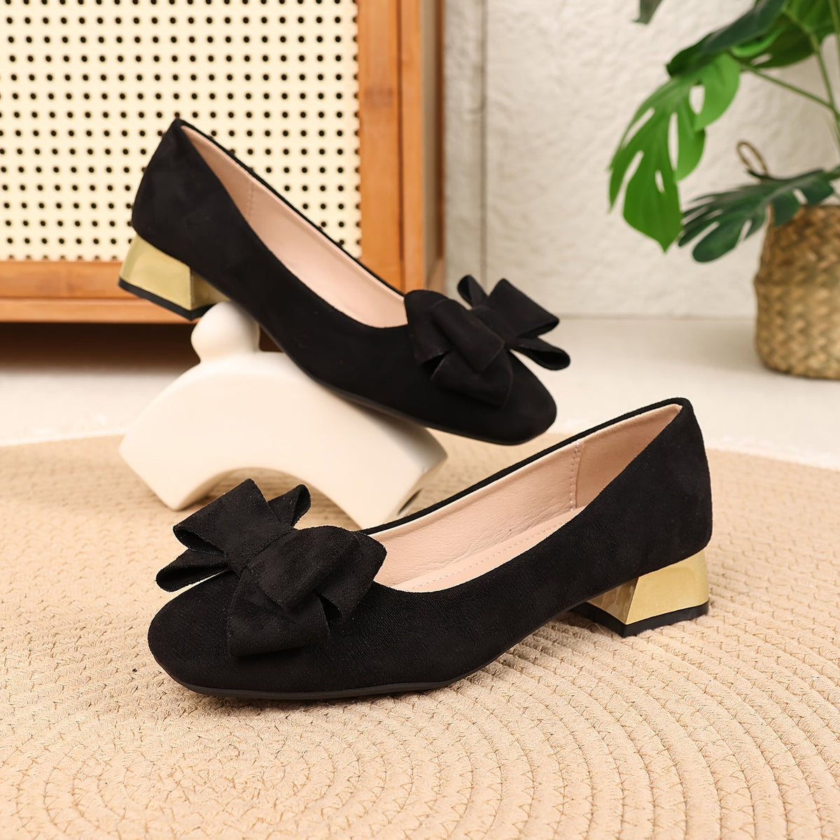 Daviella | Women's shoe with trendy bow on elegant chunky heel
