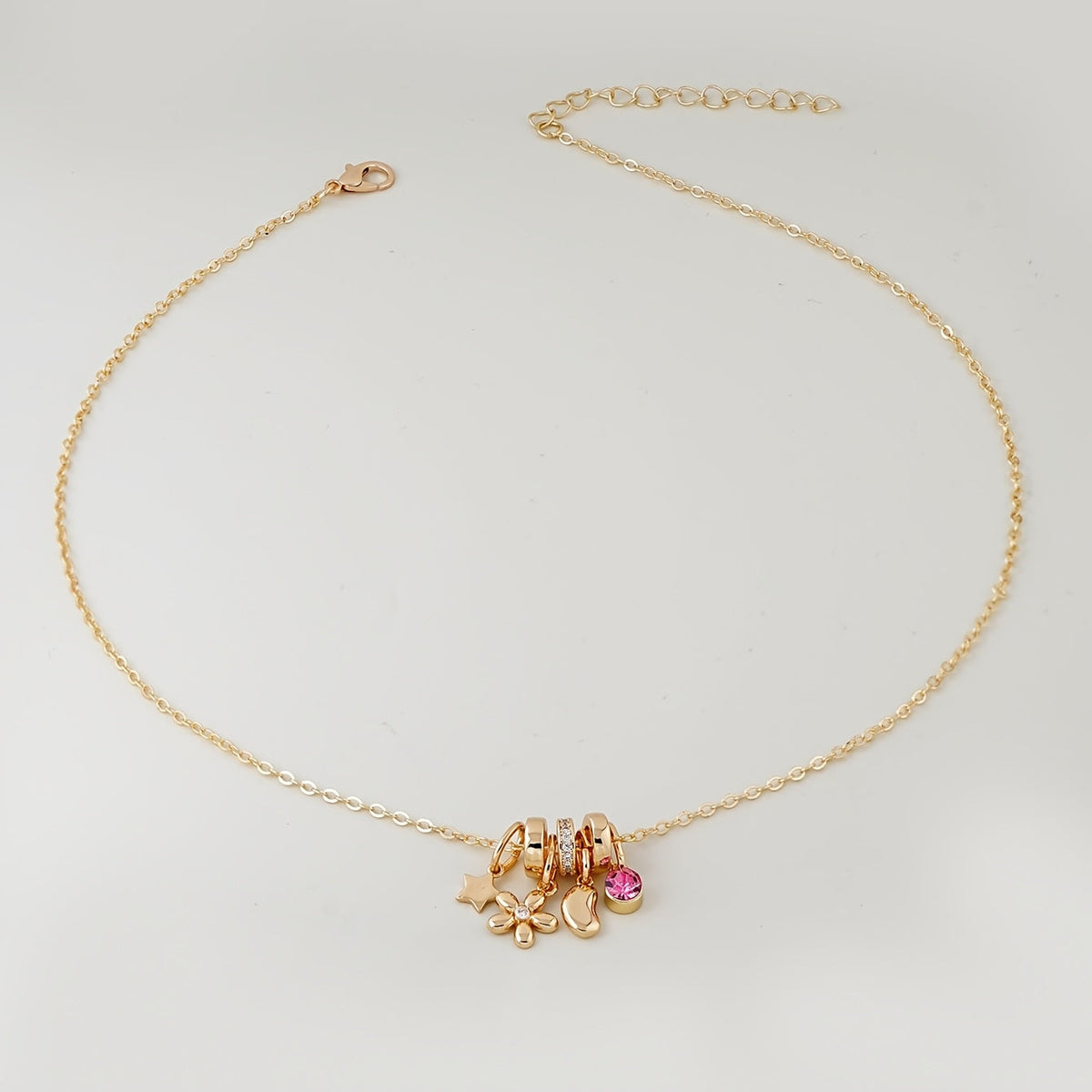 Linda | Minimalist Necklace with Airplane Pendant and Delicate Style