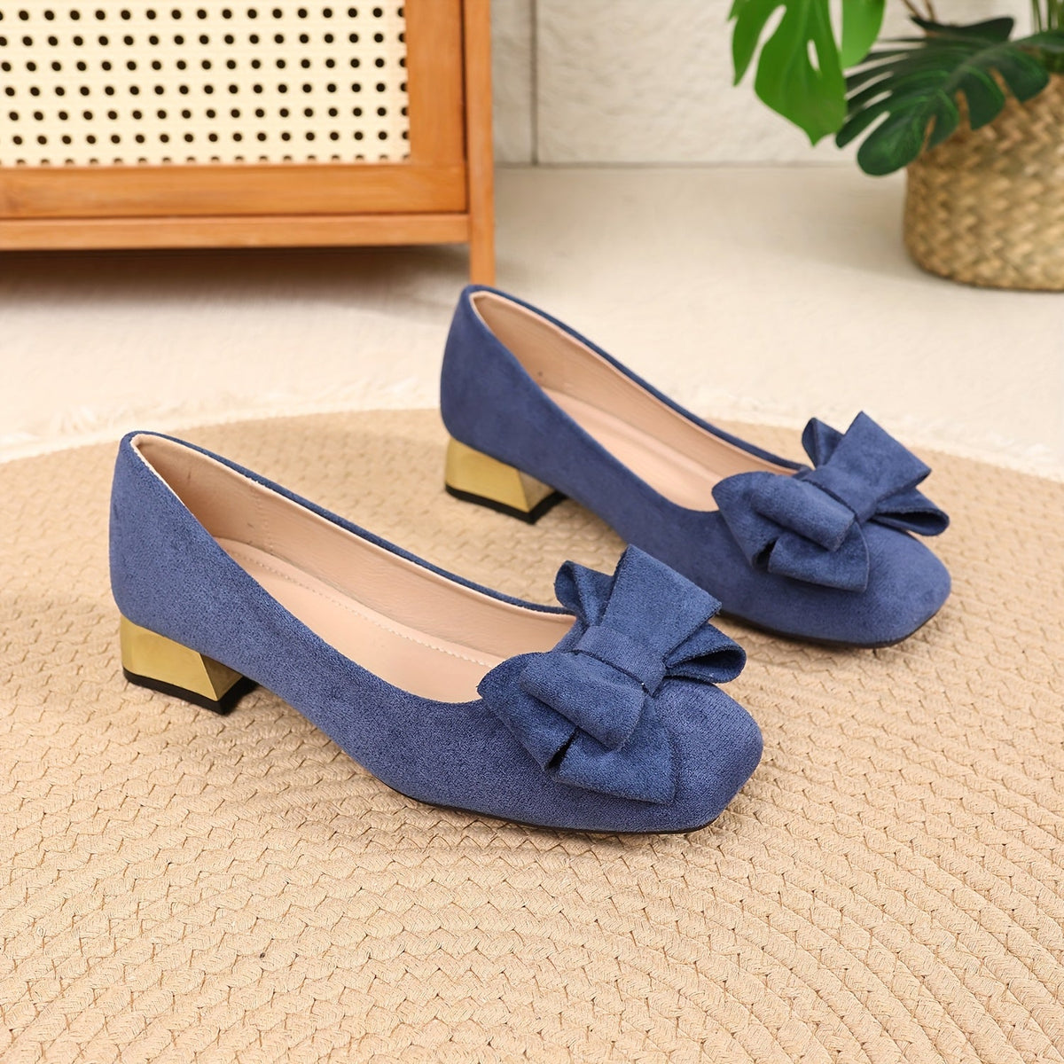 Daviella | Women's shoe with trendy bow on elegant chunky heel