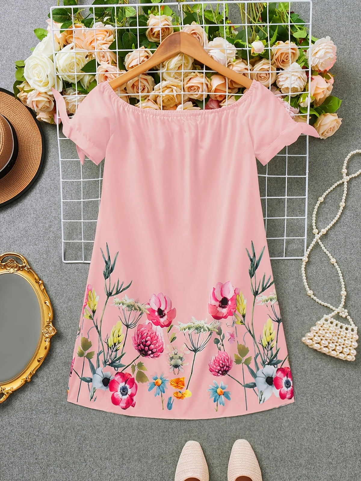 Viviana | A Floral Print Dress with Bow Decoration