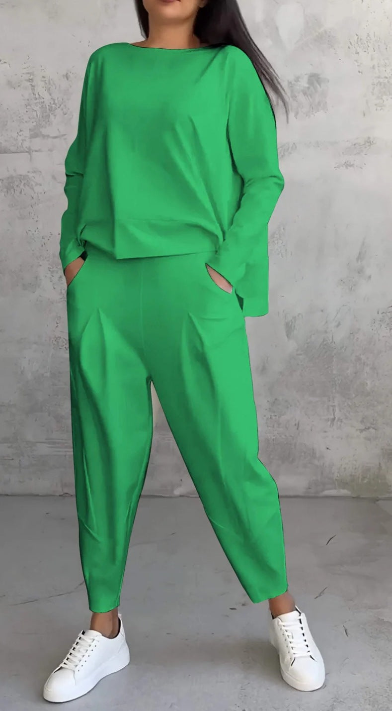 Nuvéa™ Soft Blouse and Lightweight Pants Set
