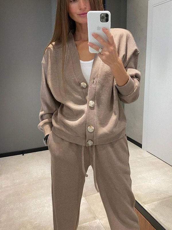 Oristine™ Giulia Cardigan and Pants Knit Set