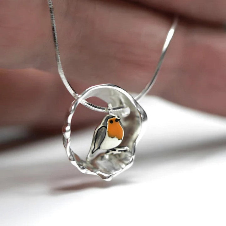 Hollis™ Collar with a Robin