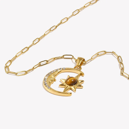 Gavella | Pendant Necklace Embrace of the Moon