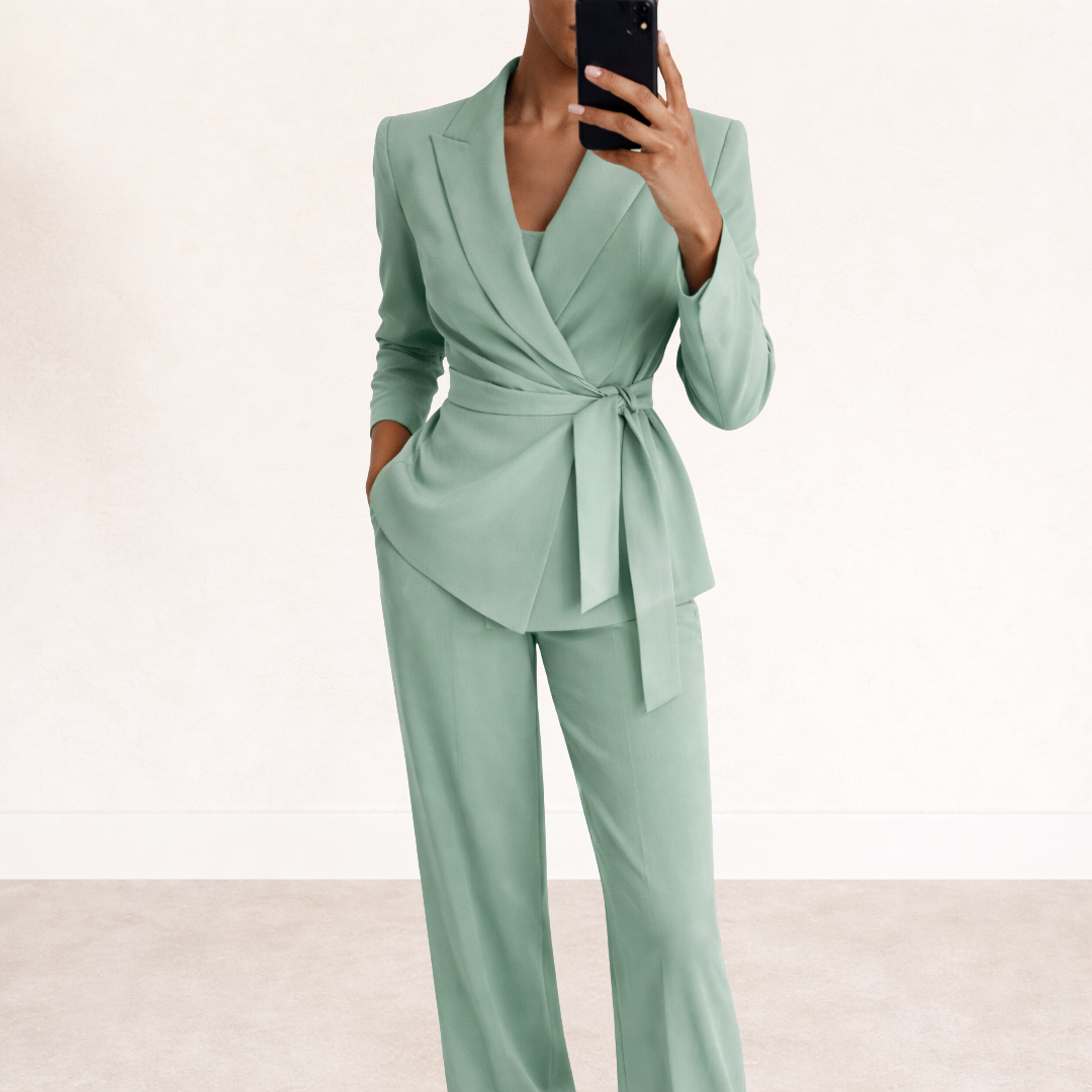 Javellea | ELEGANT TWO-PIECE SUIT