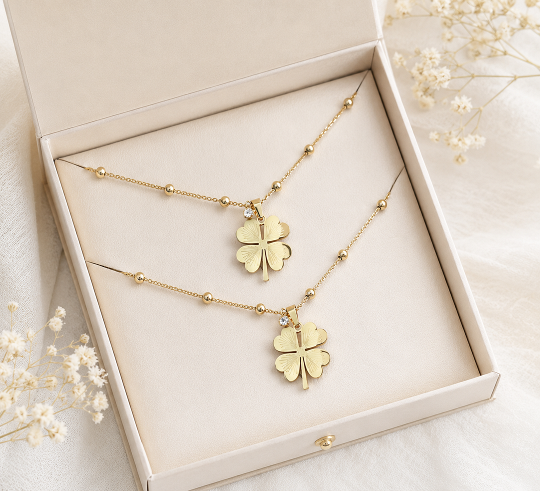 Xyla™ Clover Steel Collar with Elegant Gold Finish