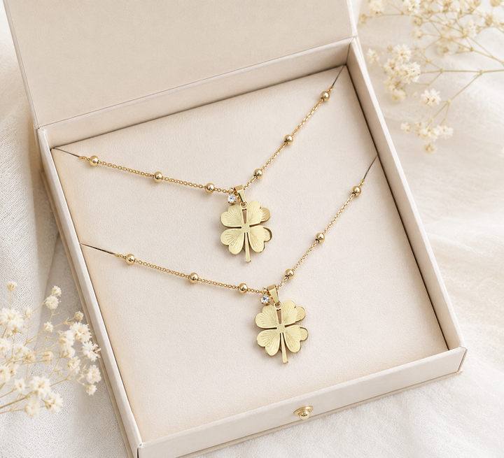 Xyla™ Clover Steel Collar with Elegant Gold Finish