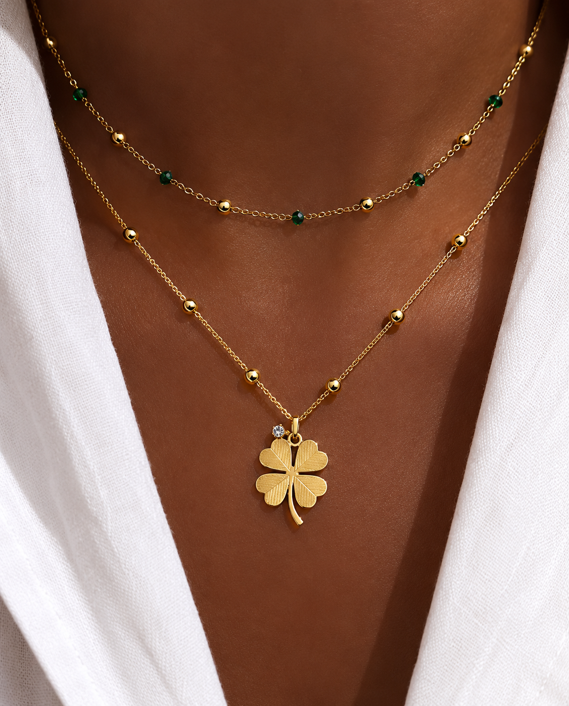Xyla™ Clover Steel Collar with Elegant Gold Finish