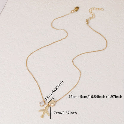 Linda | Minimalist Necklace with Airplane Pendant and Delicate Style