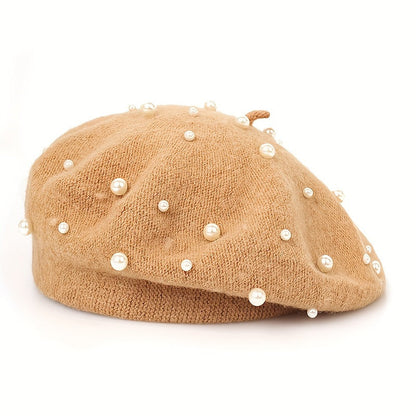 Zoey | Warm Beret with Decorative Pearls and Elegant Style
