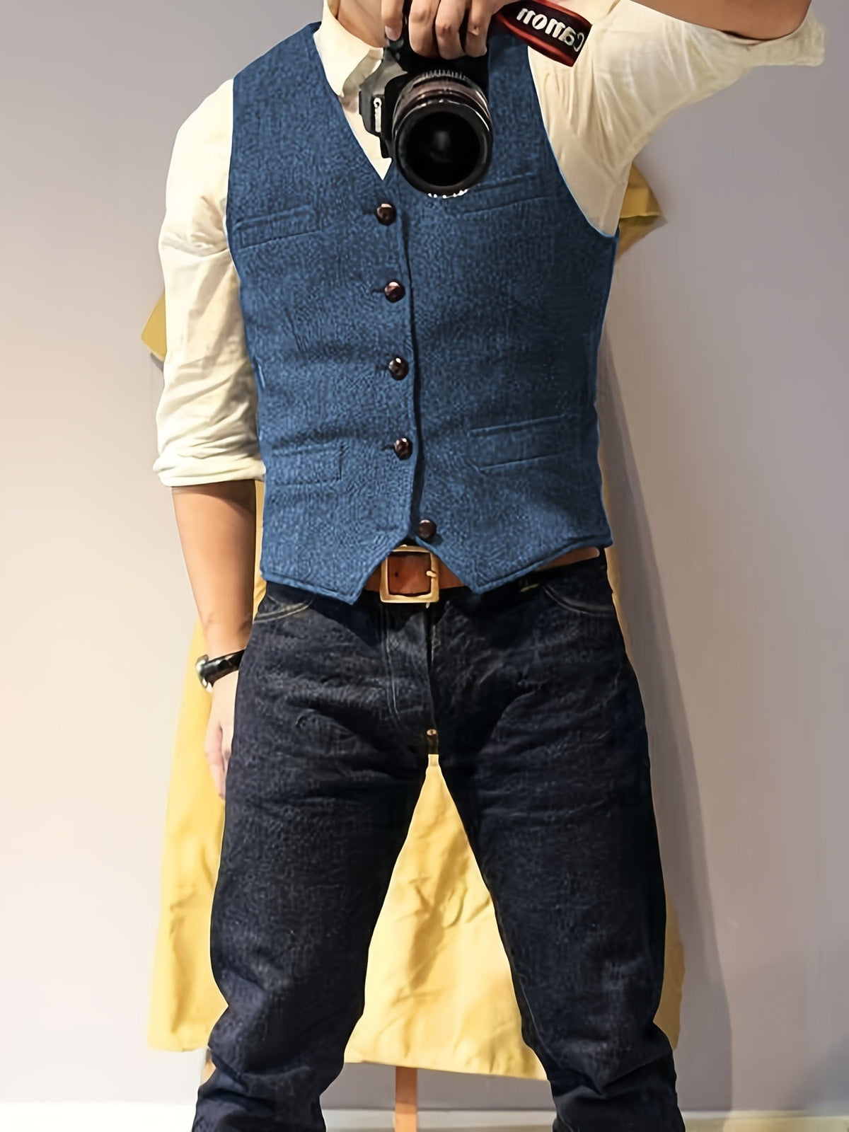 Zoltan | Vintage Herringbone Vest with Classic Style and Timeless Elegance