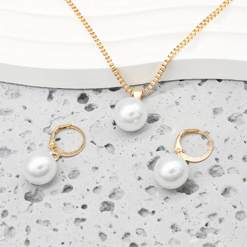 Isara | Jewelry Set with Elegant Pearls and Sophisticated Finish