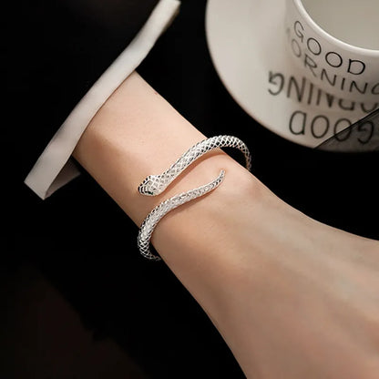 Cynthia | Snake Bracelet with Vintage Design and Elegant Style
