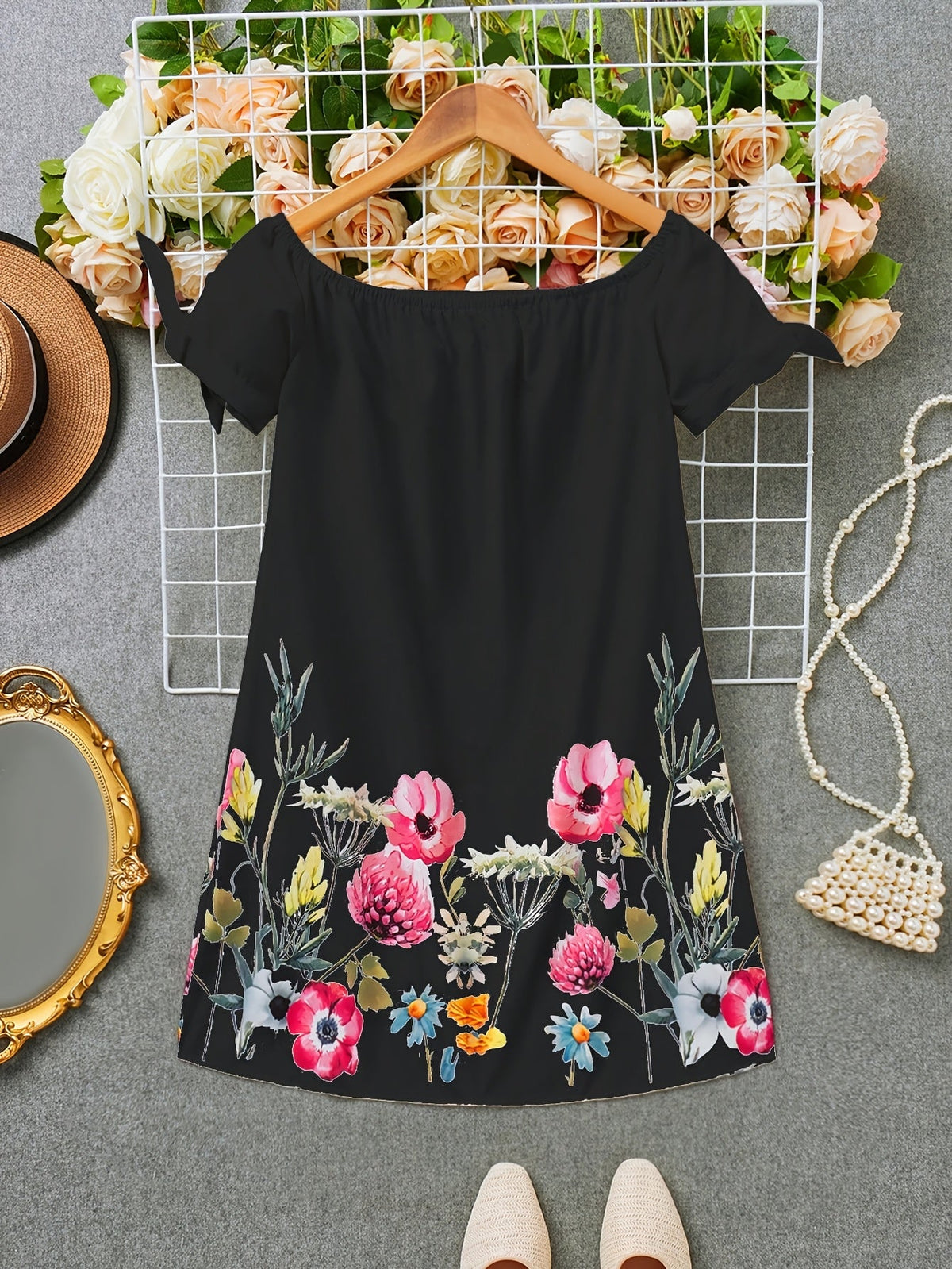 Viviana | A Floral Print Dress with Bow Decoration