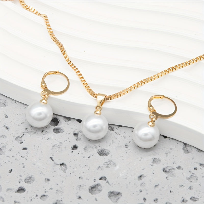 Isara | Jewelry Set with Elegant Pearls and Sophisticated Finish