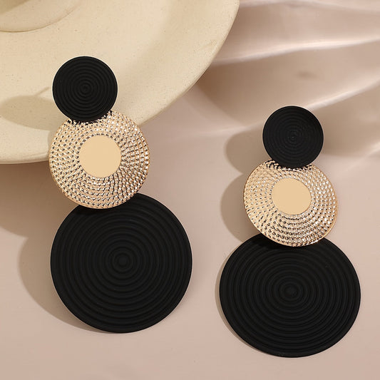 Aileen | Elegant Dangle Earrings with Versatile Design for Every Occasion