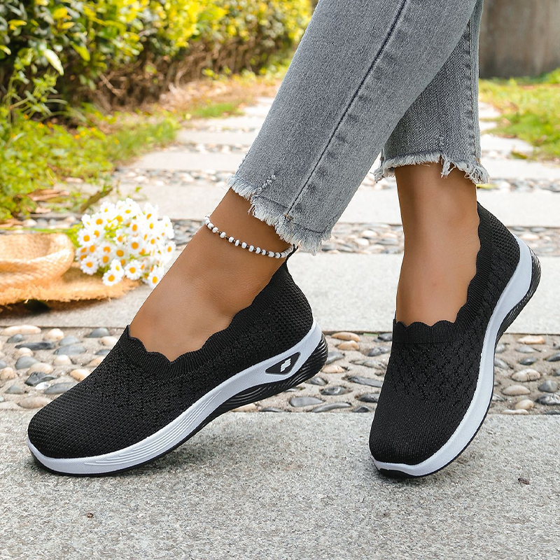 Teagan | Breathable Walking Shoes