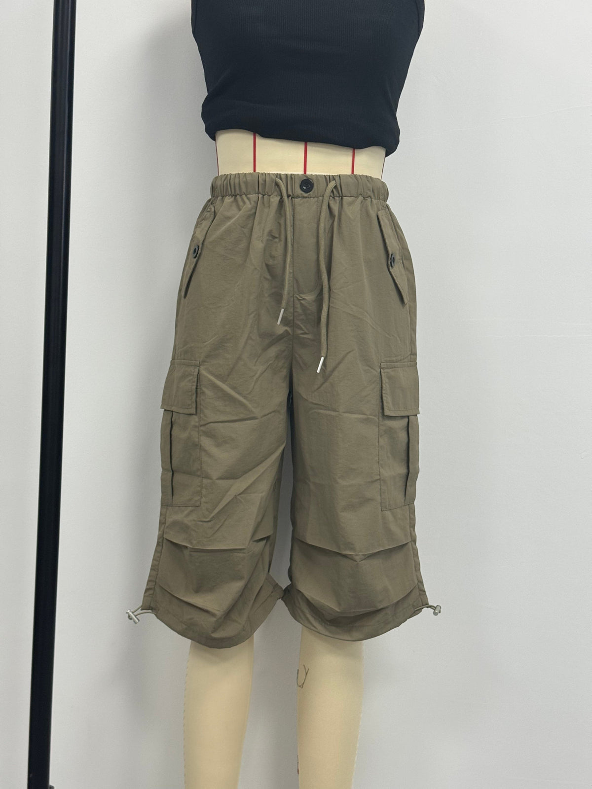 Mireille | Women's Quick-Dry Cargo Capri Pants with Elastic Waist and Drawstring - Lightweight and Stretchy, Suitable for - Outdoor Pants, Multi-Pants, Machine Washable, Loose Fit Mid-Length for, Travel, Casual Wear