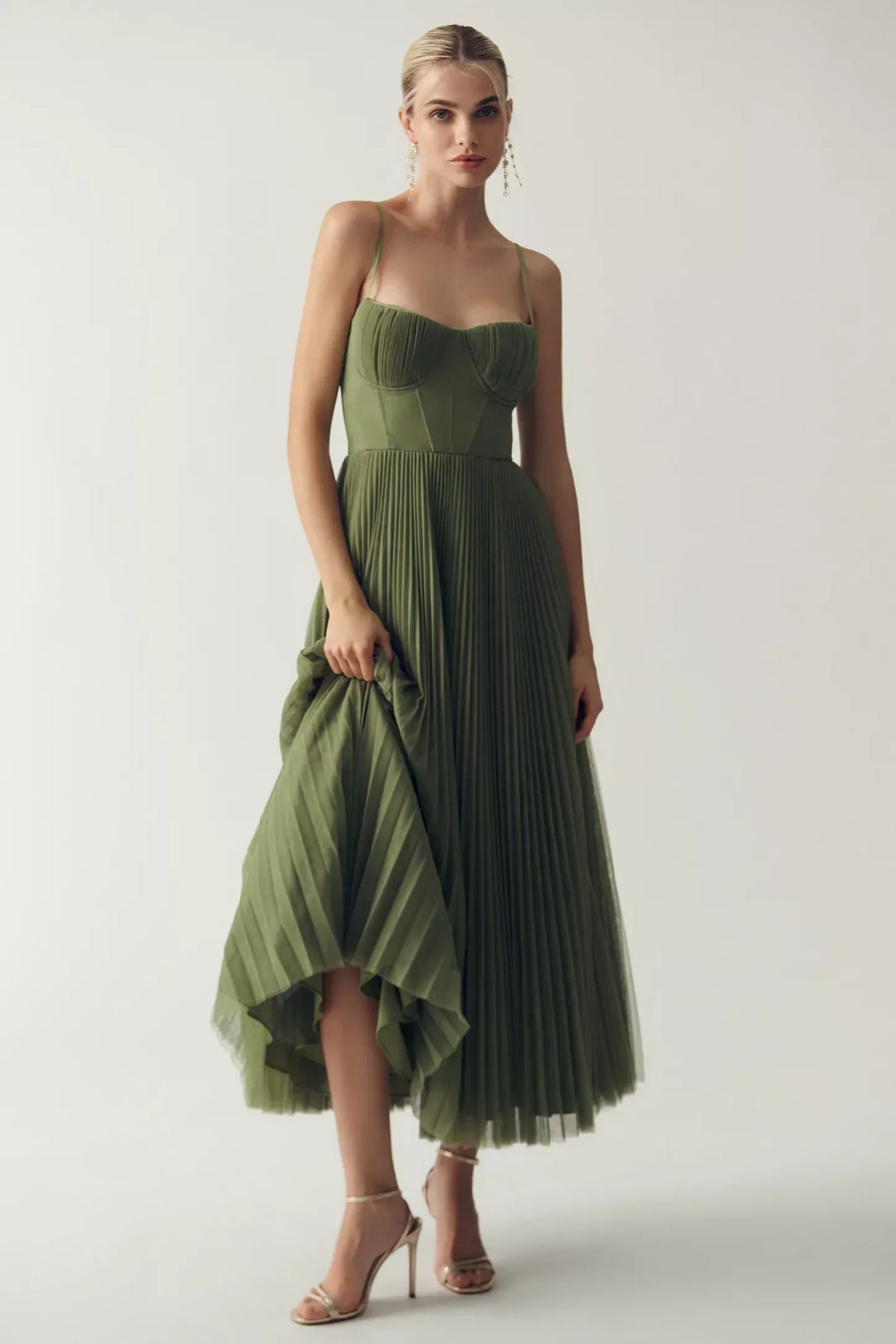 Delorae™ Backless Dress Olivia
