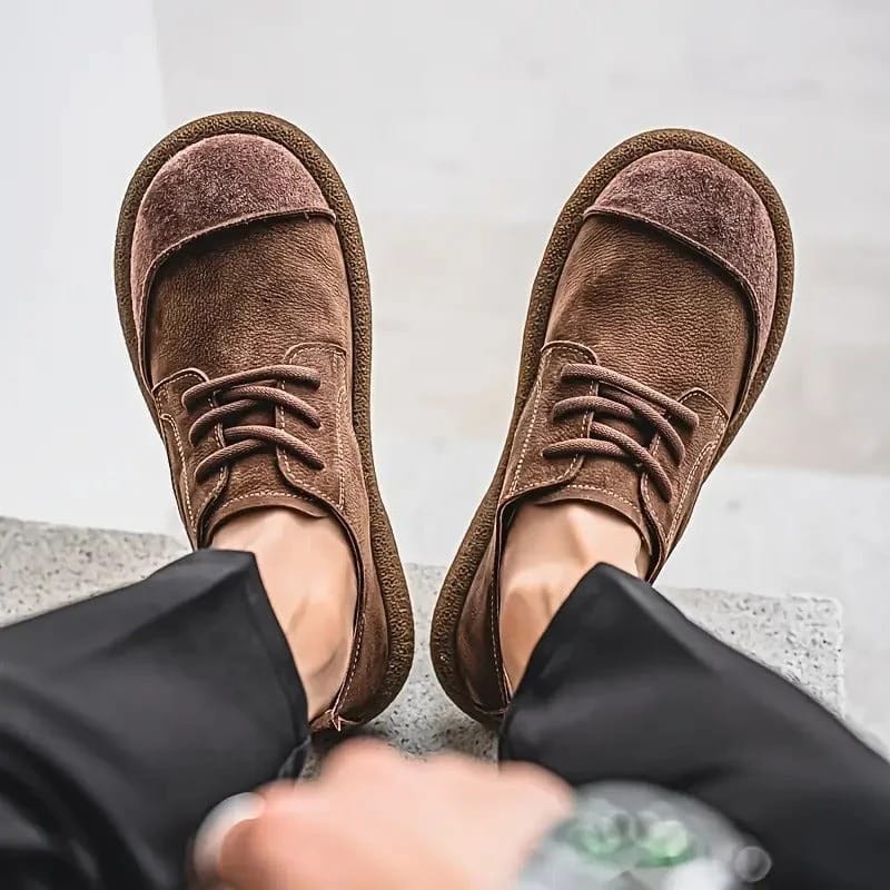 Waylon | Ferran Léo Oxford Shoes in Faux Suede