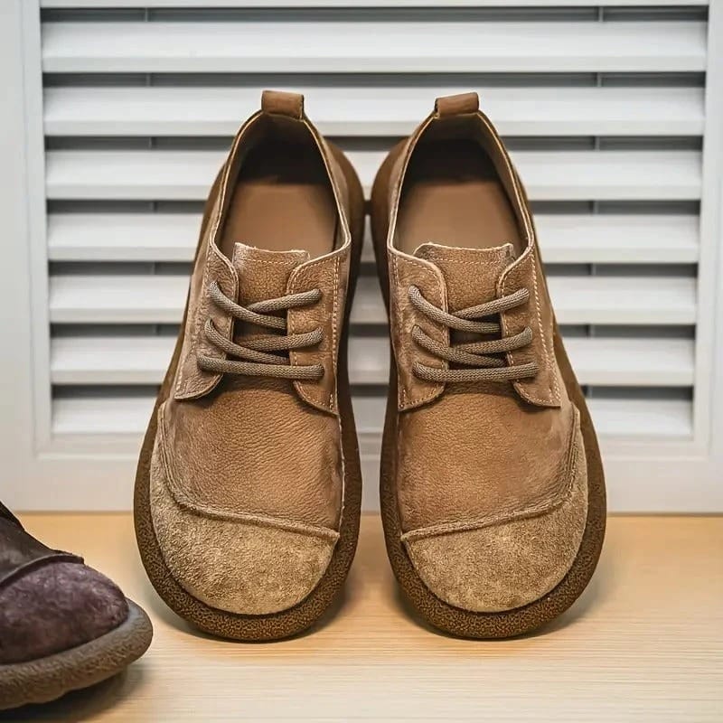 Waylon | Ferran Léo Oxford Shoes in Faux Suede