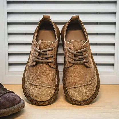 Waylon | Ferran Léo Oxford Shoes in Faux Suede