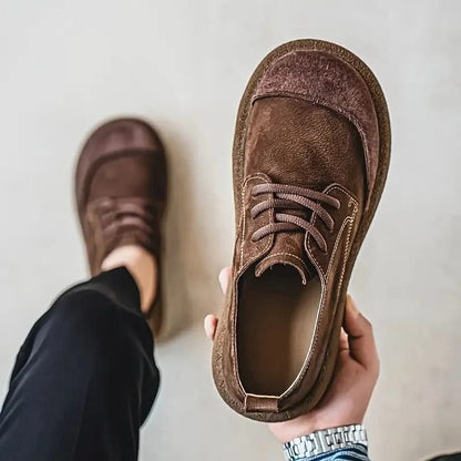 Waylon | Ferran Léo Oxford Shoes in Faux Suede