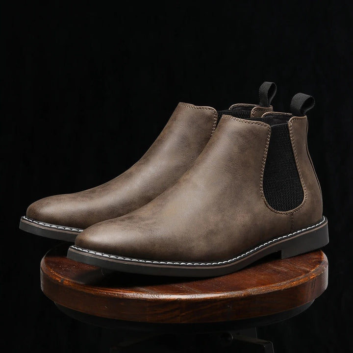 Iveron™ Elegant Leather Chelsea Boots for Men